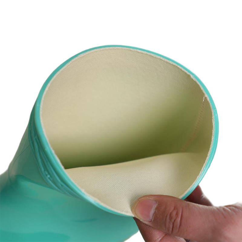 258 (Fashionable Women’s Short Boot)