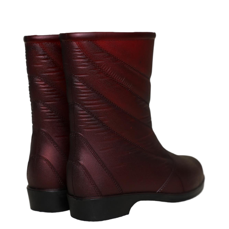 666 Short-Calf Classic Women’s Boot