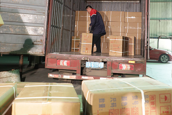 Hengzhongheng Footwear launches customized rain shoe services to meet the personalized needs of enterprises for bulk procurement